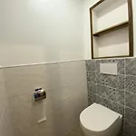 Hauts De Chaviere - Location: Bel De 53 M2 Traversant, Confortable Et Calme De 53 M2, Bien Situ Mae-9037 דירה ואל טורנס