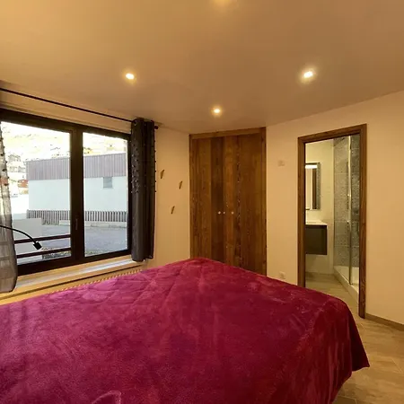Hauts De Chaviere - Location: Bel De 53 M2 Traversant, Confortable Et Calme De 53 M2, Bien Situ Mae-9037 *